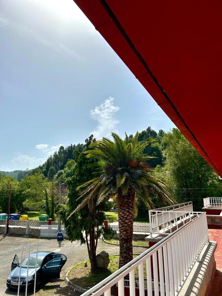 希洪 Las Palmeras酒店 外观 照片